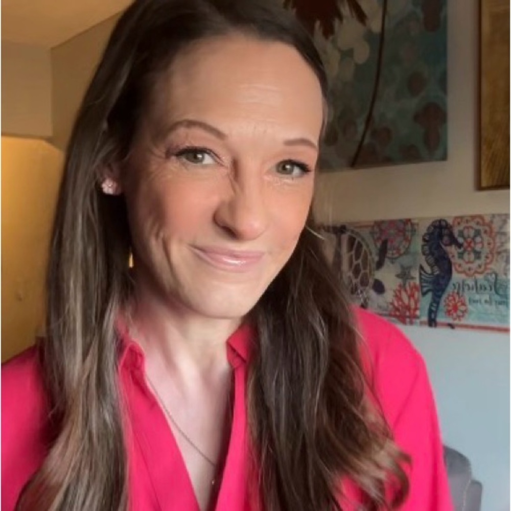 We did it! Celebrating One Year LIVE & The Posh Fish Fam 🐠✨ - Picture 3 of 16